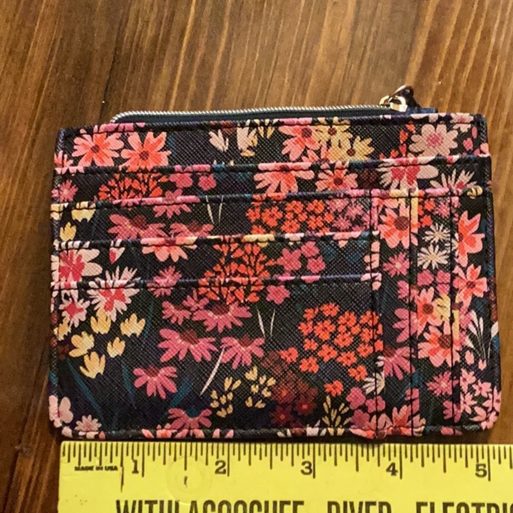 Card holder - Picture 3 of 4